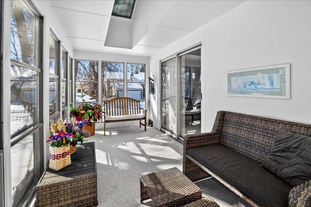 61 Oak Creek Trail, Madison, WI 53717