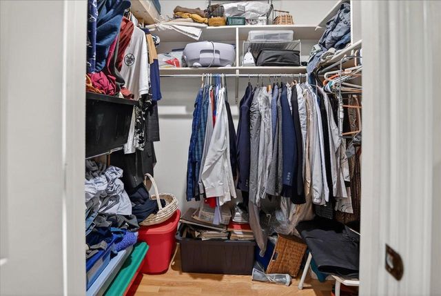 61 Oak Creek Trail, Madison, WI 53717