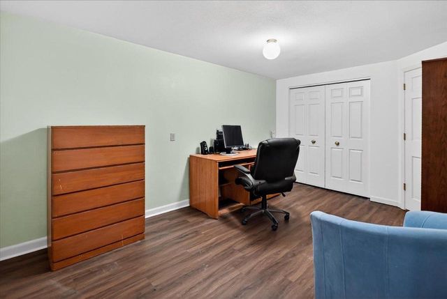 61 Oak Creek Trail, Madison, WI 53717