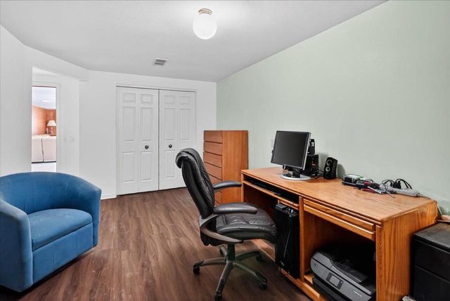 61 Oak Creek Trail, Madison, WI 53717