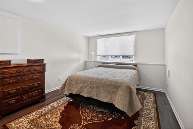 61 Oak Creek Trail, Madison, WI 53717