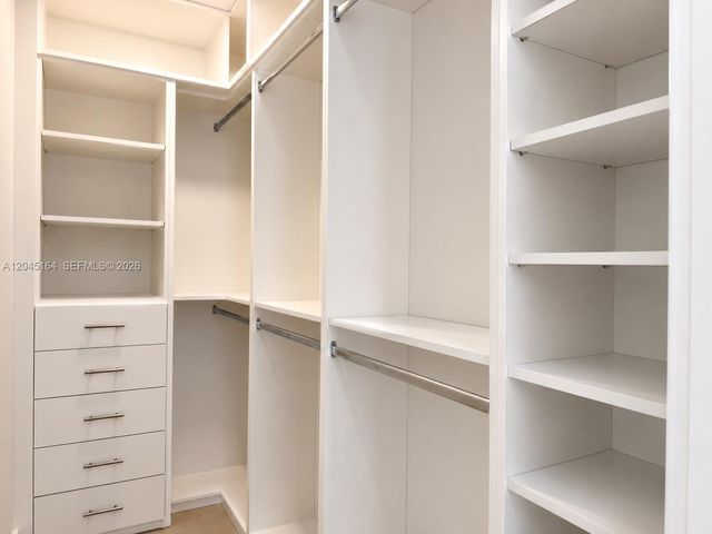 2 NE 91st St, Miami Shores, FL 33138