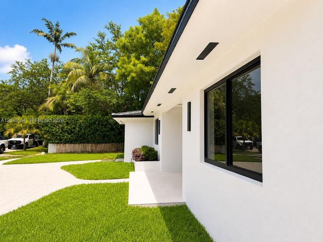 2 NE 91st St, Miami Shores, FL 33138