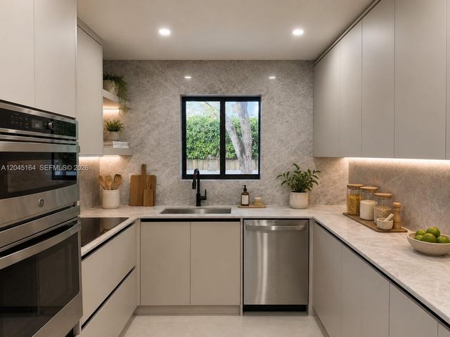 2 NE 91st St, Miami Shores, FL 33138