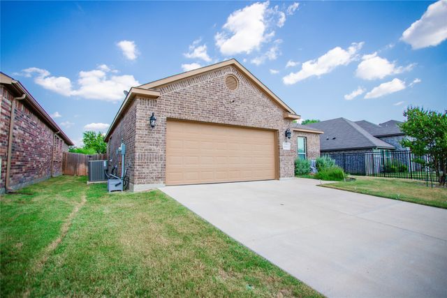 10412 Talus Drive, Fort Worth, TX 76131