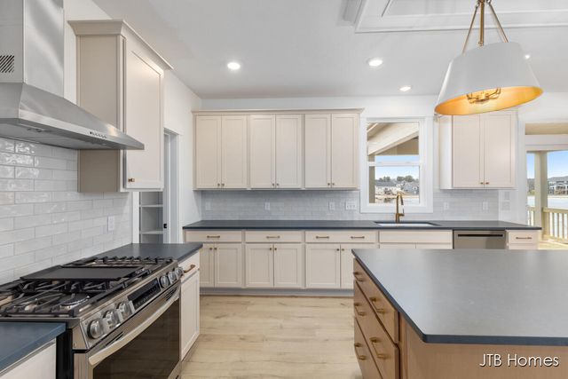 15783 Norwalk Road, Grand Haven Twp, MI 49417