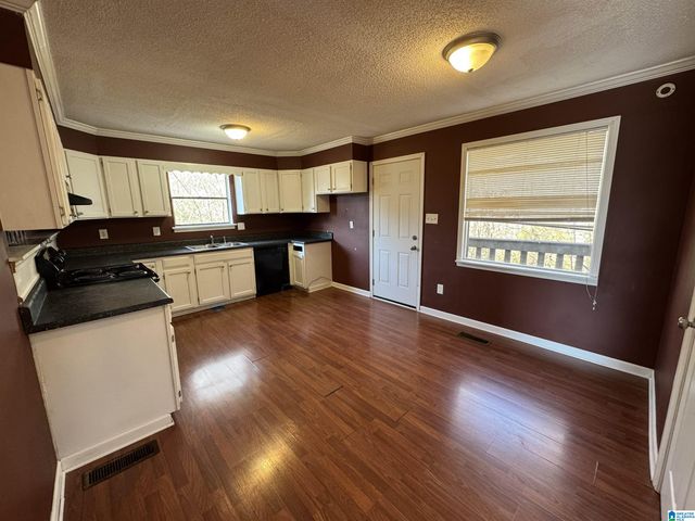 3037 APPLE VALLEY LANE, Birmingham, AL 35215