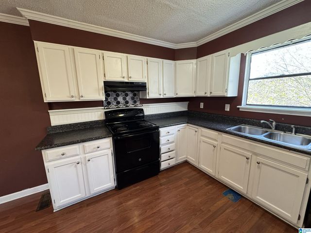 3037 APPLE VALLEY LANE, Birmingham, AL 35215