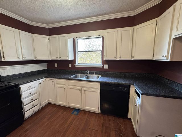 3037 APPLE VALLEY LANE, Birmingham, AL 35215