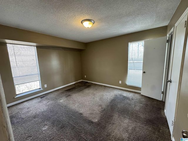 3037 APPLE VALLEY LANE, Birmingham, AL 35215