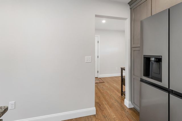 11A Mustang Dr Unit A End, Litchfield, NH 03052