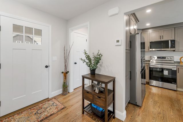 11A Mustang Dr Unit A End, Litchfield, NH 03052