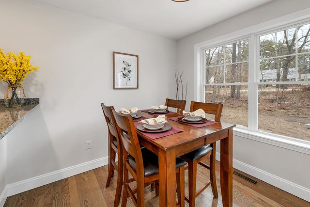 11A Mustang Dr Unit A End, Litchfield, NH 03052