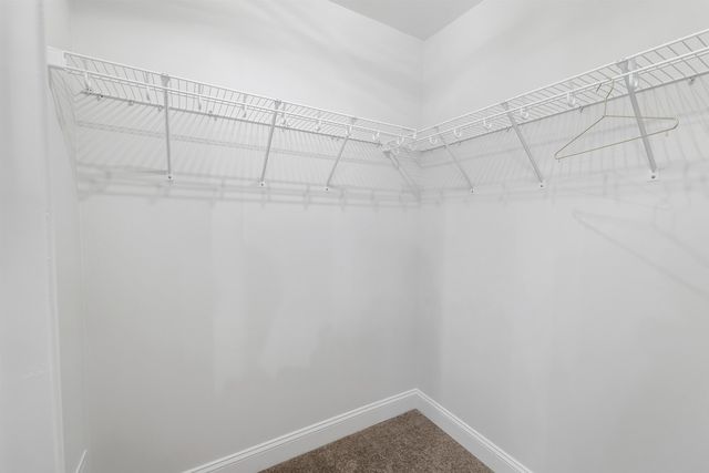 11A Mustang Dr Unit A End, Litchfield, NH 03052