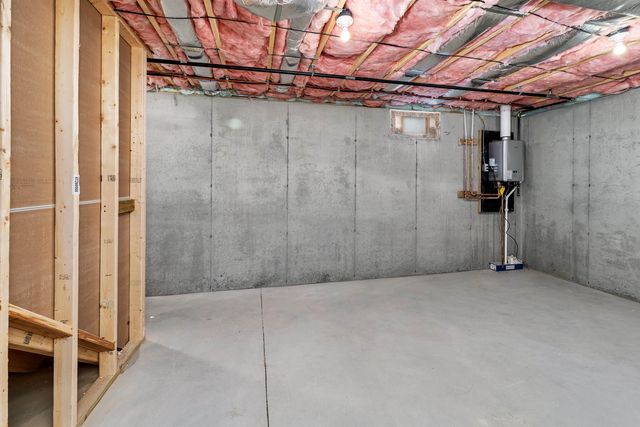 11A Mustang Dr Unit A End, Litchfield, NH 03052