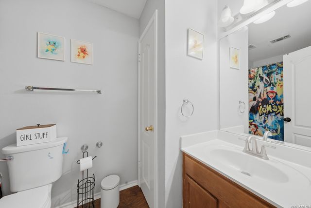 6207 STABLE CREEK DR, San Antonio, TX 78249