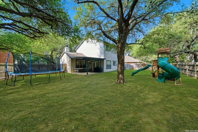 6207 STABLE CREEK DR, San Antonio, TX 78249