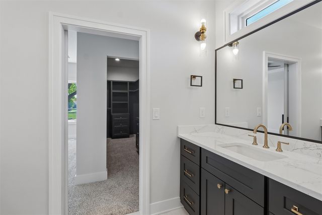 5011 153rd Street, Urbandale, IA 50323