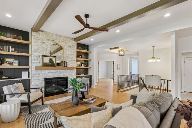 5011 153rd Street, Urbandale, IA 50323