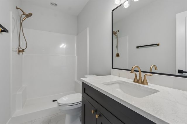 5011 153rd Street, Urbandale, IA 50323