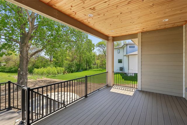 5011 153rd Street, Urbandale, IA 50323