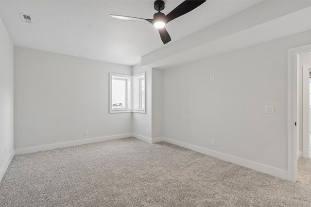 5011 153rd Street, Urbandale, IA 50323
