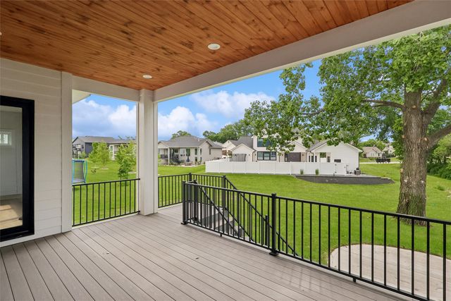 5011 153rd Street, Urbandale, IA 50323