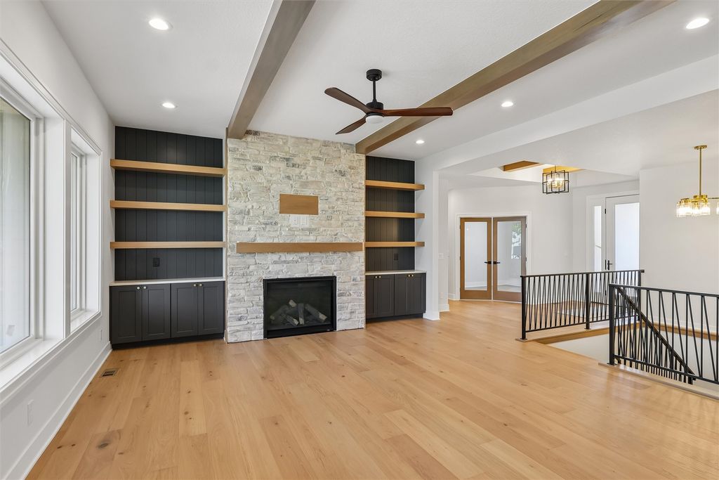 5011 153rd Street, Urbandale, IA 50323