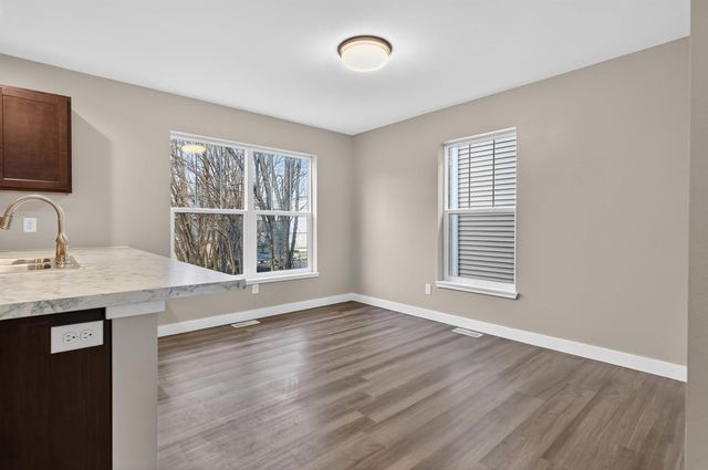 319 Iowa Street, Waterloo, IA 50703