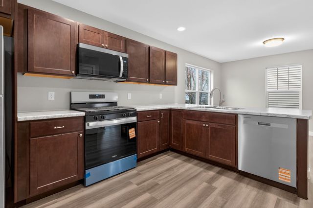 319 Iowa Street, Waterloo, IA 50703