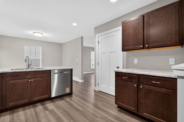 319 Iowa Street, Waterloo, IA 50703