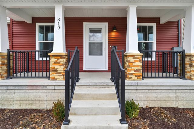 319 Iowa Street, Waterloo, IA 50703