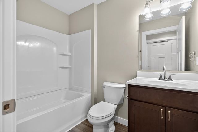 319 Iowa Street, Waterloo, IA 50703