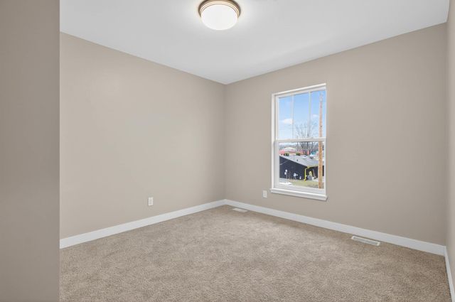 319 Iowa Street, Waterloo, IA 50703