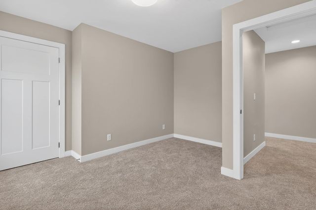 319 Iowa Street, Waterloo, IA 50703