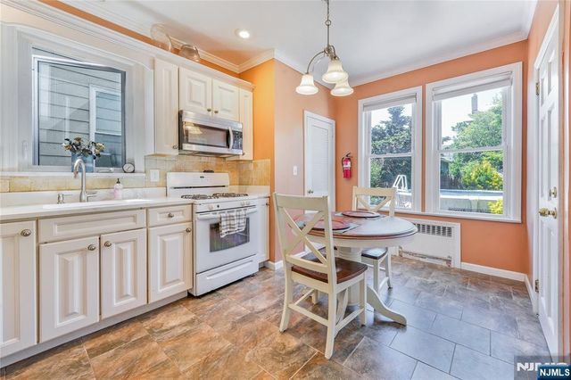 671 Devon Street, Kearny, NJ 07032