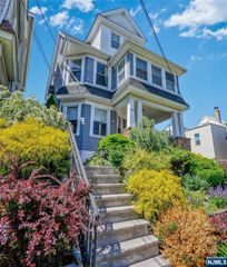 671 Devon Street, Kearny, NJ 07032