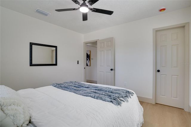 4065 39TH AVENUE N, St Petersburg, FL 33714