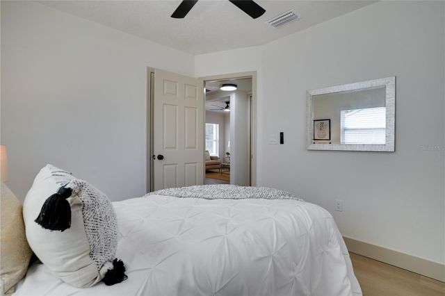 4065 39TH AVENUE N, St Petersburg, FL 33714