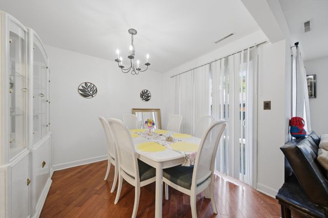 4042 Trafalgar Lane 4042, Oak Lawn, IL 60453
