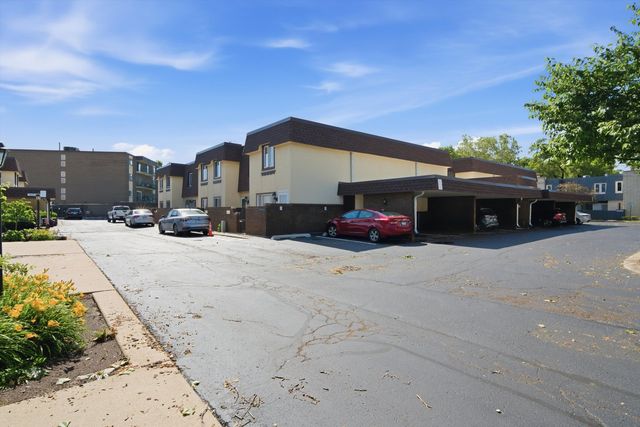 4042 Trafalgar Lane 4042, Oak Lawn, IL 60453