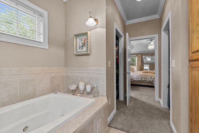 421 S PINE GROVE LANE, Hortonville, WI 54944