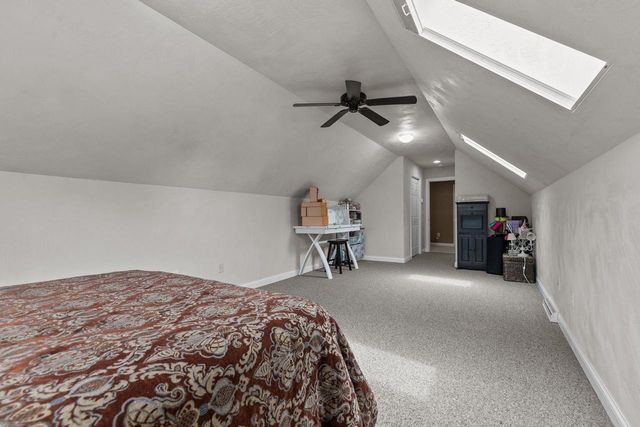 421 S PINE GROVE LANE, Hortonville, WI 54944