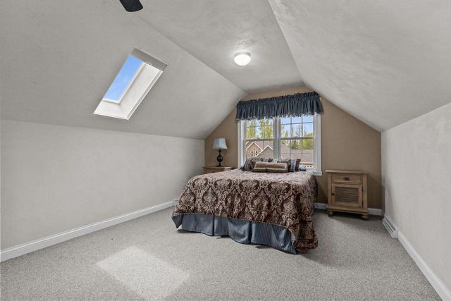 421 S PINE GROVE LANE, Hortonville, WI 54944