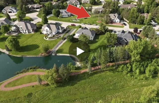 421 S PINE GROVE LANE, Hortonville, WI 54944