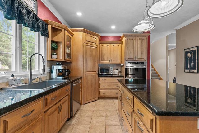 421 S PINE GROVE LANE, Hortonville, WI 54944