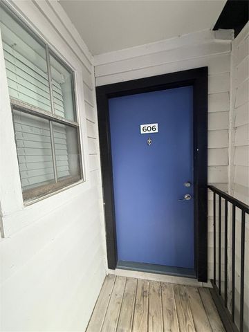 2701 W Bellfort Avenue 606, Houston, TX 77054