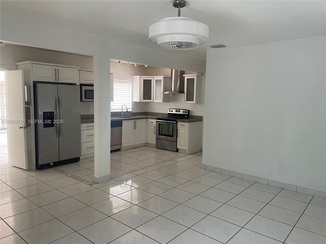 1435 NE 173rd St, North Miami Beach, FL 33162