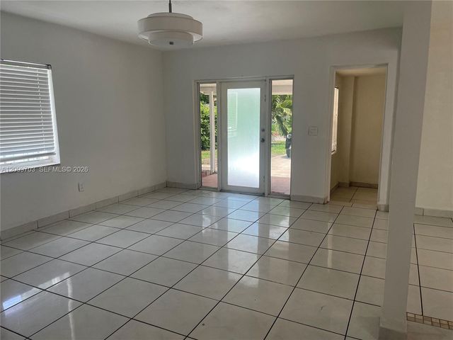 1435 NE 173rd St, North Miami Beach, FL 33162