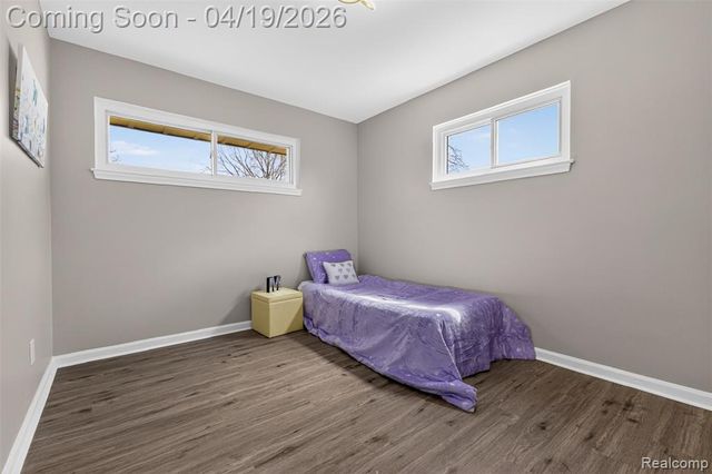 9075 W Parkway Street, Detroit, MI 48239